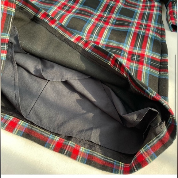 Vineyard Vines Festive Plaid Dress p2. - Picture 7 of 16